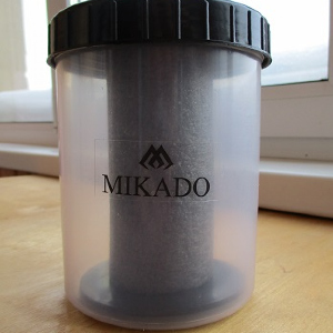 Тубус для хранения поводков от Mikado. Обзор