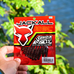 Хвост с крючком! Обзор на Jackall Wobbring