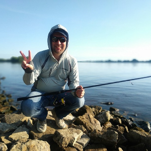 Обзор Ice Silk Sunblock - правильная экипировка для летней рыбалки.