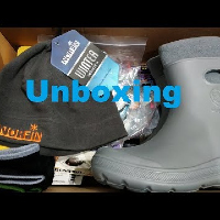 Unboxing посылки с приманками, сапогами и шапкой от интернет магазина Fmagazin