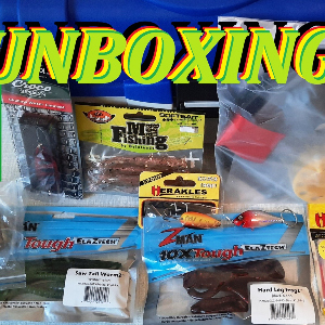 Unboxing посылки с рыболовным ящиком Salmo и приманками по заказу Fmagazin.